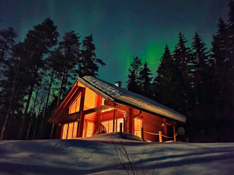 interesting Aurora-propagation on 10 m band Northern lights over Elk